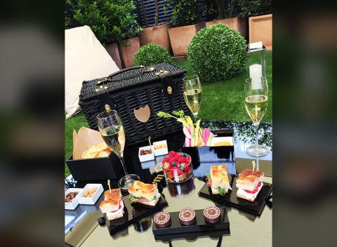 dp_SummerPicnicExperience_00