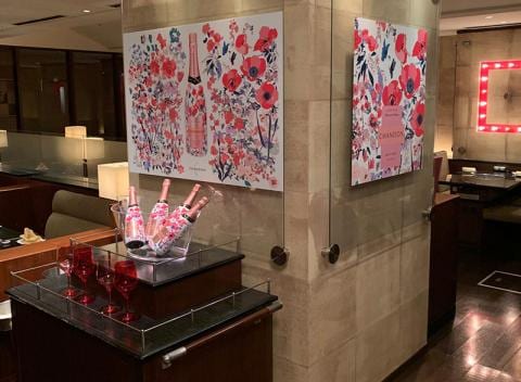 Rose limited bottles_Keio Plaza Hotel_00