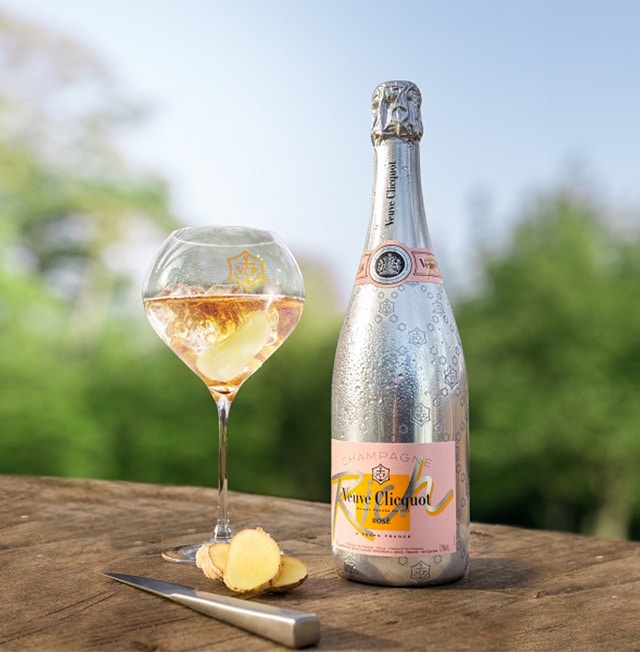 Veuve Clicquot Rich Summer Lounge_01